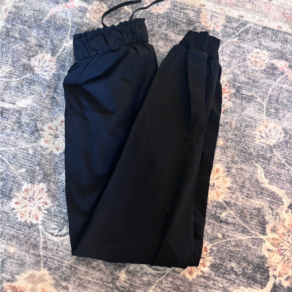 Lululemon Women’s Black Joggers